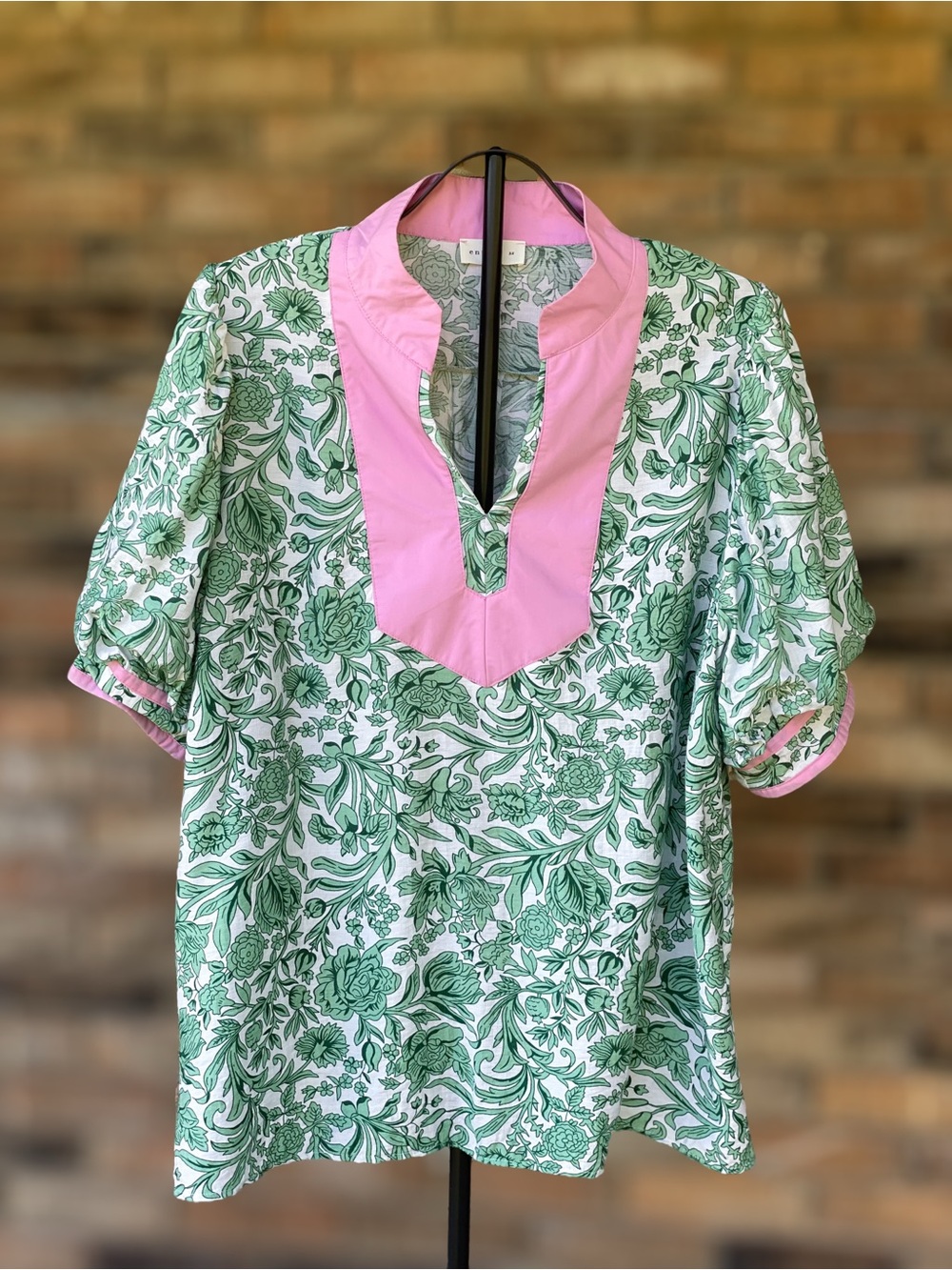 Entro 2X Green Floral Botanical Pink Trim Puff Sleeve Tunic Top